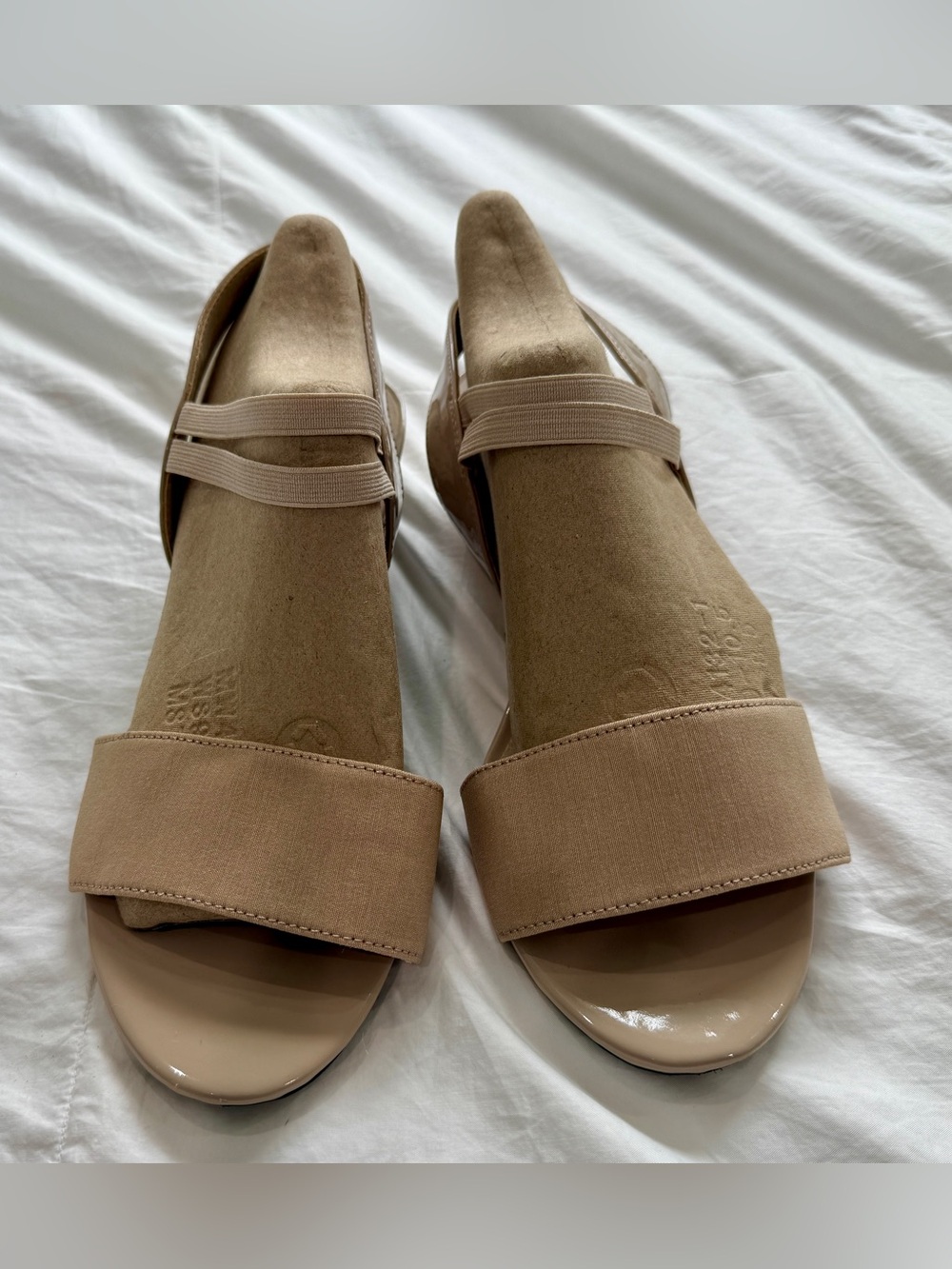 Life Stride Beige Elastic-Strap Open Toe Sandals